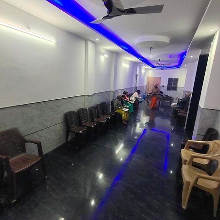 Отель Bhavana Bhawan Вриндавана Экстерьер фото